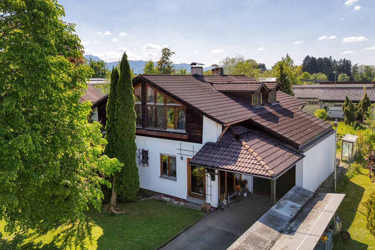 5 bedrooms House in Rosenheim, Germany No. 249518