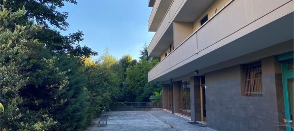 3 bedrooms Apartment in Modena, Italy No. 351627 6