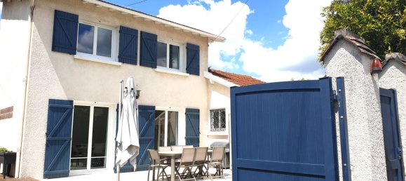 Дом с 3 спальнями в Конфлан-Сент-Онорин, Франция № 163476 17