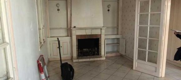 3 bedrooms House in Elbeuf, France No. 191887 4