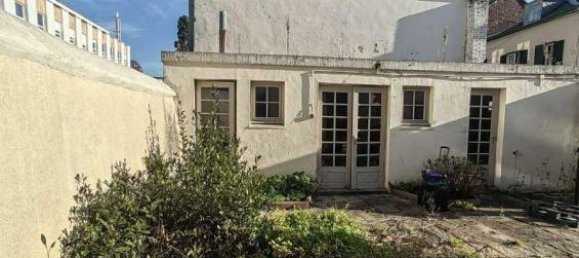 3 bedrooms House in Elbeuf, France No. 191887 2