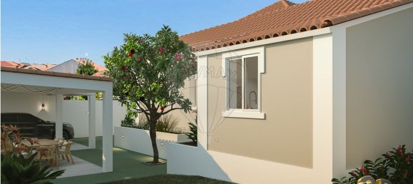 3 bedrooms House in Entroncamento, Portugal No. 18723 4