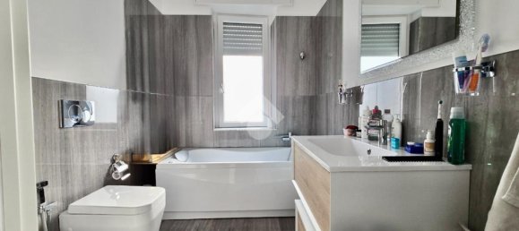 3 Schlafzimmer Haus in Albenga, Italy, Nr. 381047 15