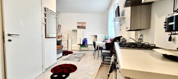 3 Schlafzimmer Haus in Albenga, Italy, Nr. 381047 30
