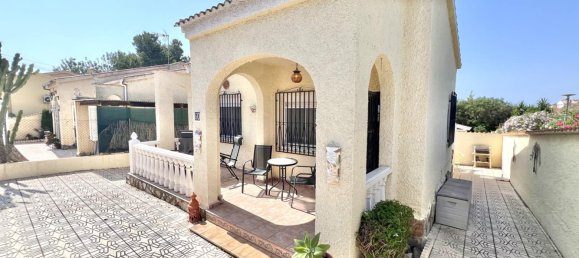 4 bedrooms House in La Marina, Spain No. 174658 7