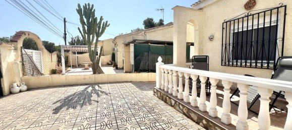 4 bedrooms House in La Marina, Spain No. 174658 4