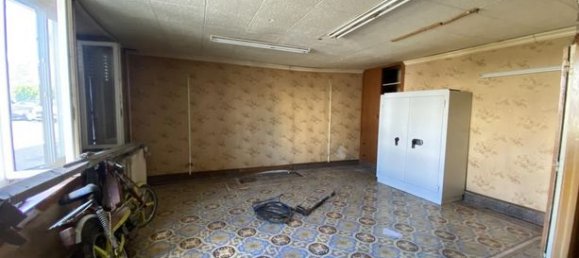 Casa de 4 dormitorios en Sillery, France No. 300354 2