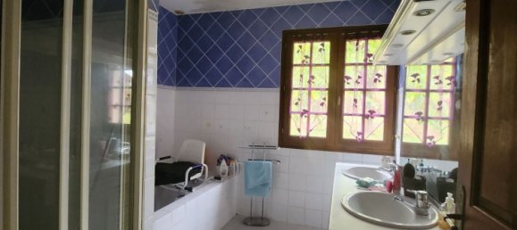 3 غرف نوم منزل في Saint-Leonard-de-Noblat, France رقم 97694 17