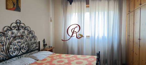 Квартира с 3 спальнями в Рим, Италия № 90056 4