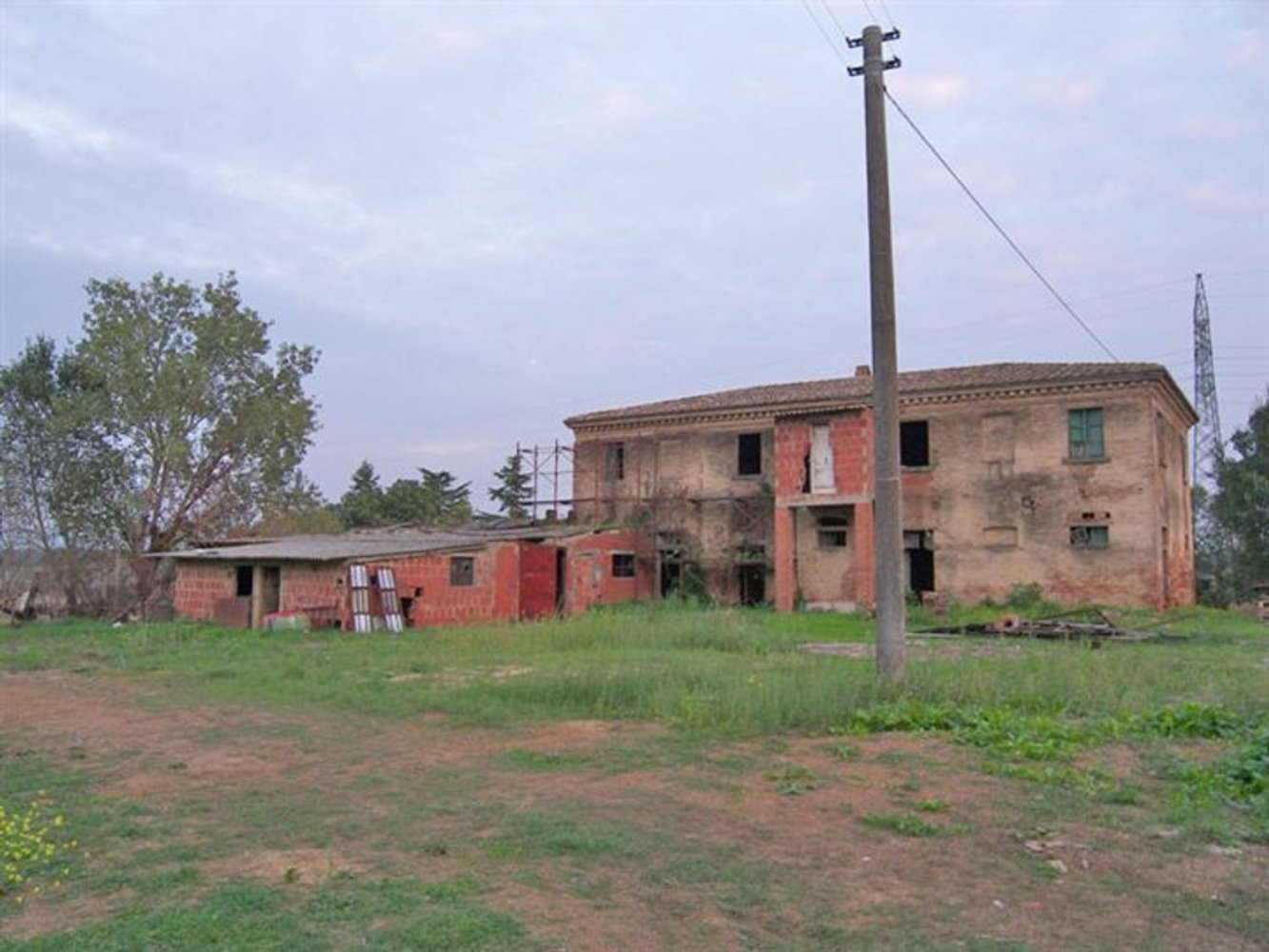 3 rooms House in Cortona, Italy No. 75181