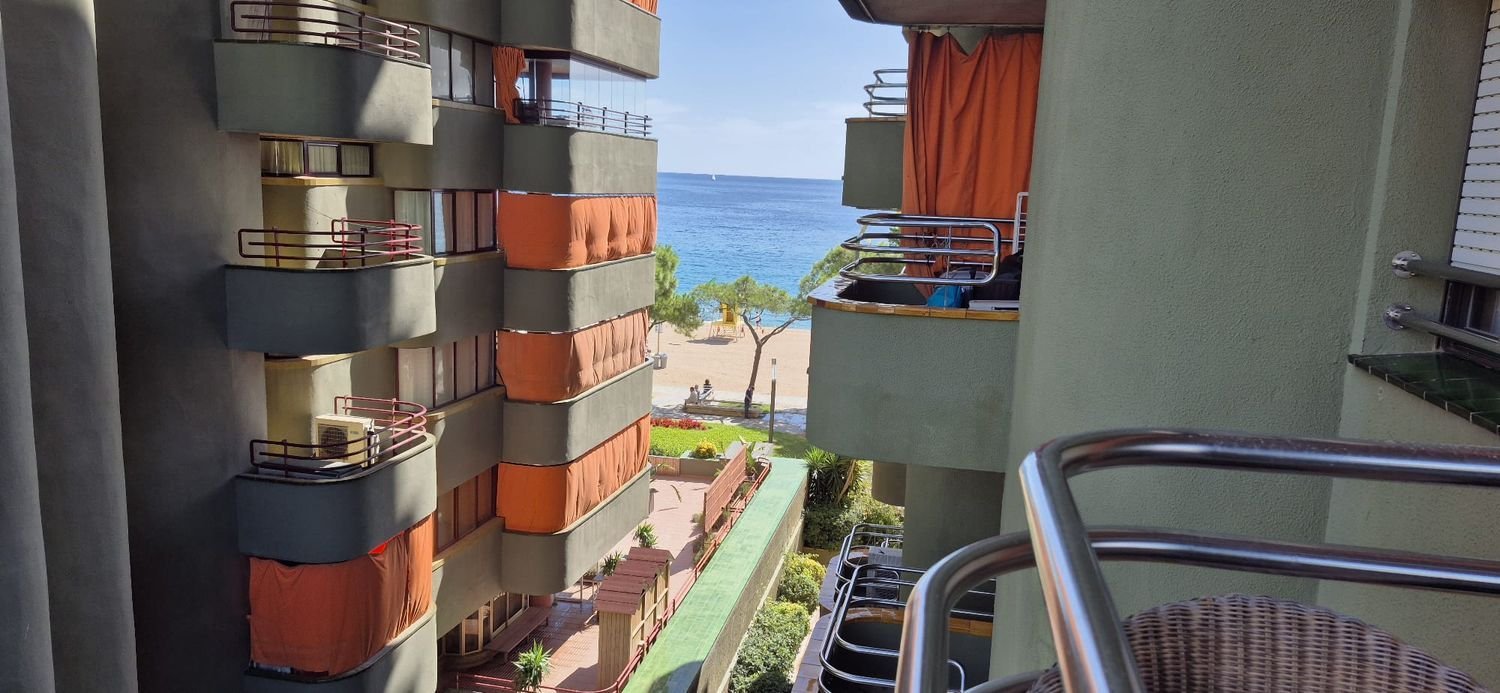 Apartamento de 1 dormitorio en Castell-Platja d'Aro, Spain No. 282145