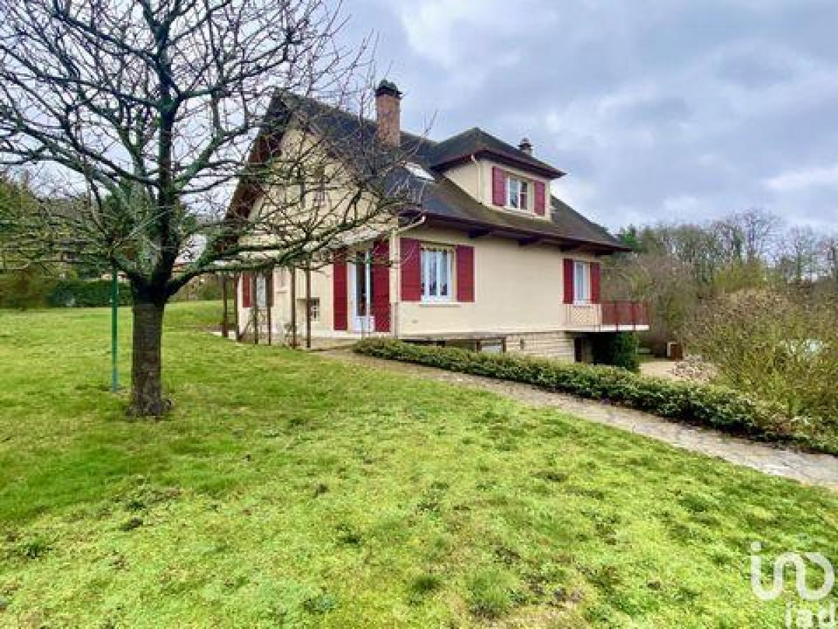 3 bedrooms House in Dourdan, France No. 8230
