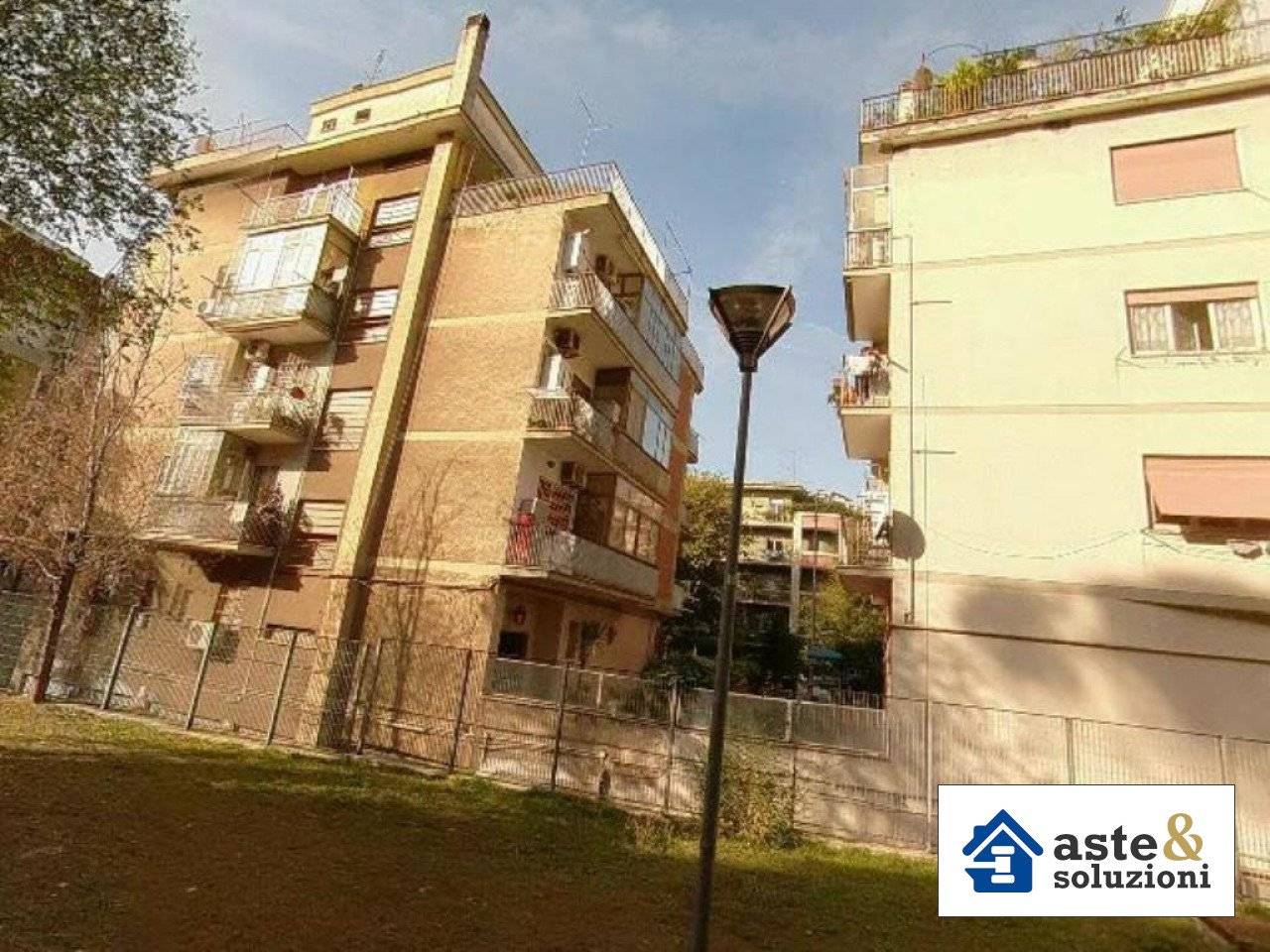 2 chambres Appartement à Rome, Italy No. 388522