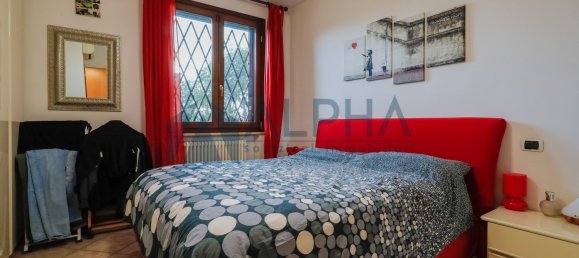 3 rooms Apartment in Forlì, Italy No. 18165 16
