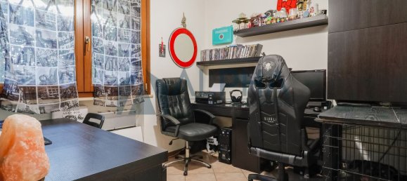 3 rooms Apartment in Forlì, Italy No. 18165 20