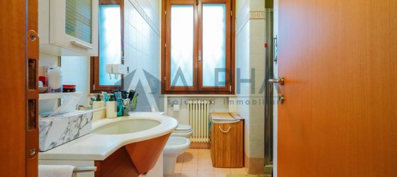 3 rooms Apartment in Forlì, Italy No. 18165 14
