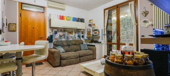 3 rooms Apartment in Forlì, Italy No. 18165 8