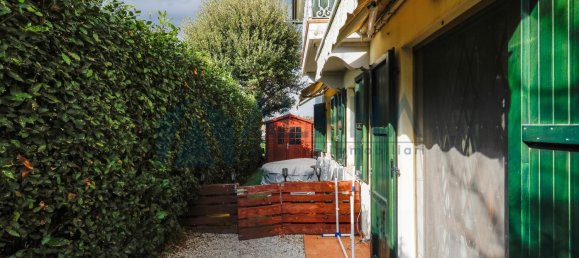 3 rooms Apartment in Forlì, Italy No. 18165 5