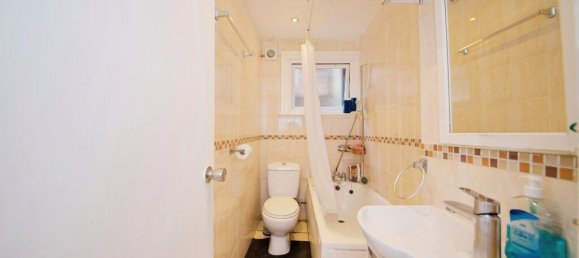 2 bedrooms Apartment in London, United Kingdom No. 11648 10