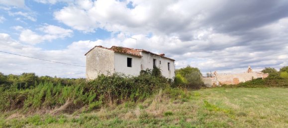 9 Schlafzimmer Villa in Castelfranco di Sotto, Italy, Nr. 326017 5