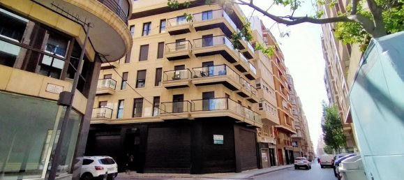 Propiedad comercial en Alicante, Spain 81 m² No. 150356 3