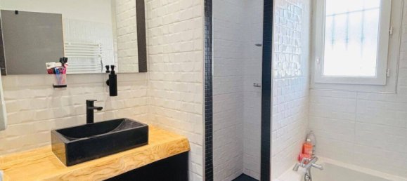 3 bedrooms House in Draguignan, France No. 326985 8