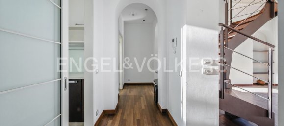 3 bedrooms Penthouse in Busto Arsizio, Italy No. 286085 5