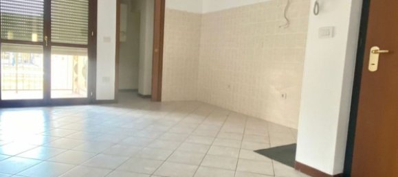 Квартира с 2 спальнями в Ченто, Италия № 355146 8