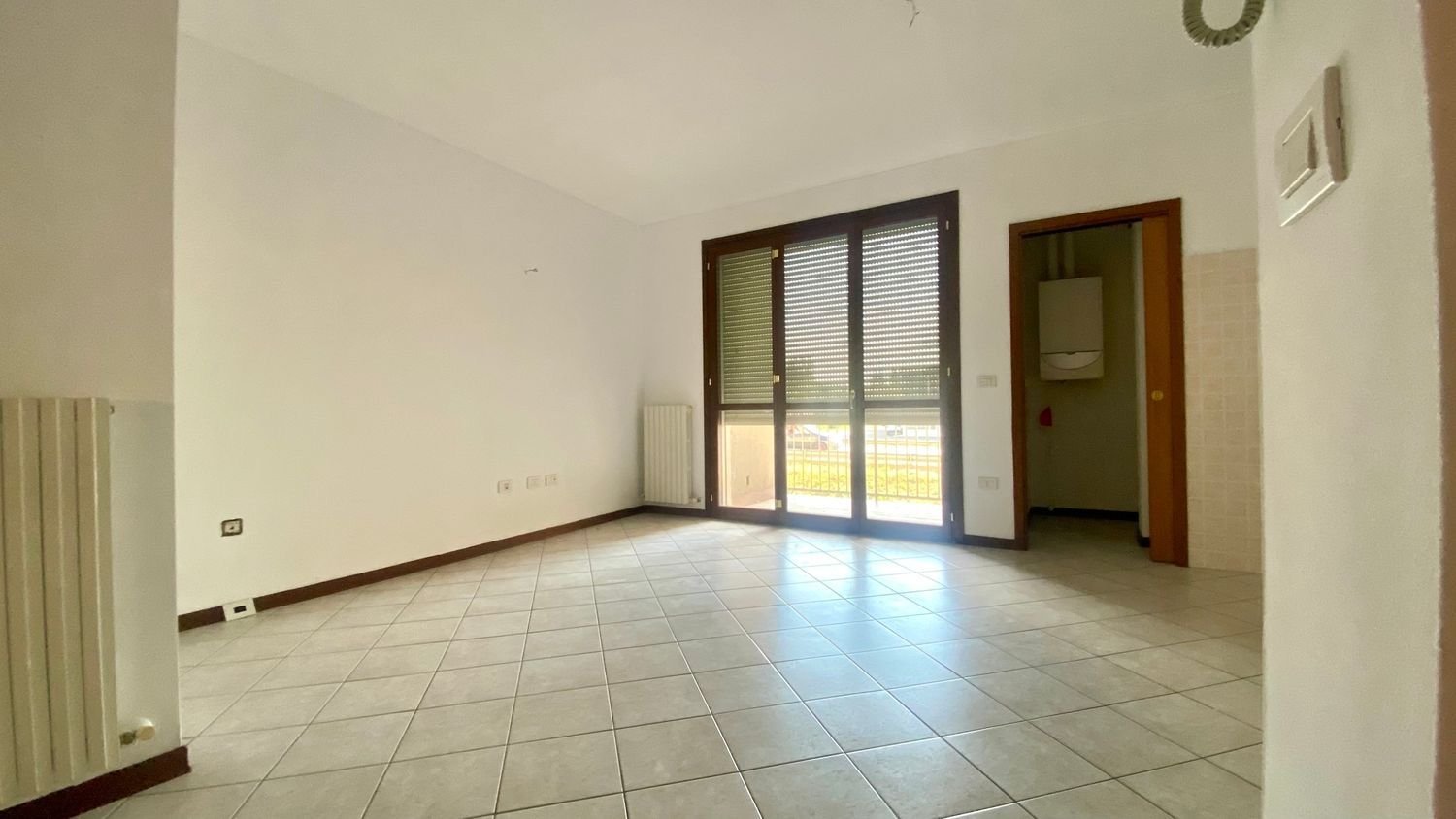 Квартира с 2 спальнями в Ченто, Италия № 355146