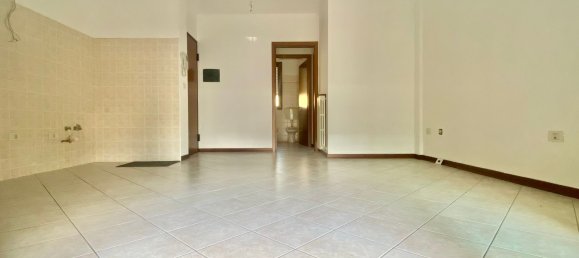 Квартира с 2 спальнями в Ченто, Италия № 355146 18