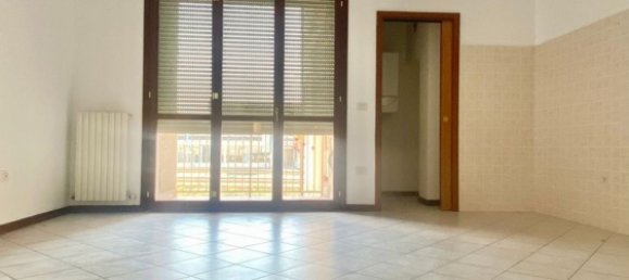 Квартира с 2 спальнями в Ченто, Италия № 355146 10