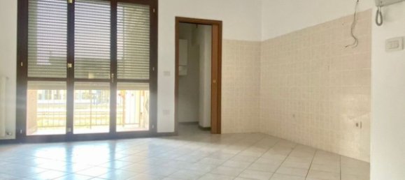 Квартира с 2 спальнями в Ченто, Италия № 355146 11