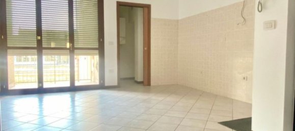 Квартира с 2 спальнями в Ченто, Италия № 355146 12