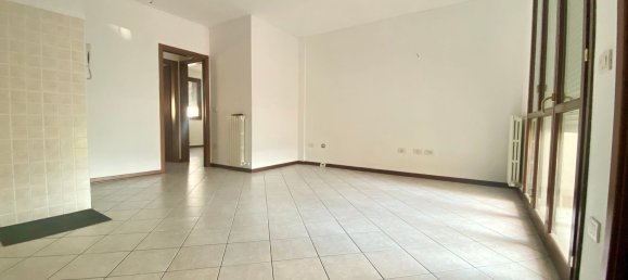 Квартира с 2 спальнями в Ченто, Италия № 355146 6