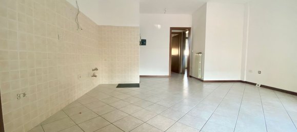 Квартира с 2 спальнями в Ченто, Италия № 355146 5