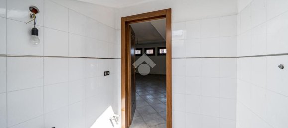 Дом с 7 комнатами в Формиджине, Италия № 24242 38