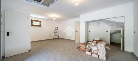 Дом с 7 комнатами в Формиджине, Италия № 24242 39