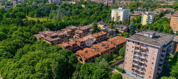 Дом с 7 комнатами в Формиджине, Италия № 24242 2