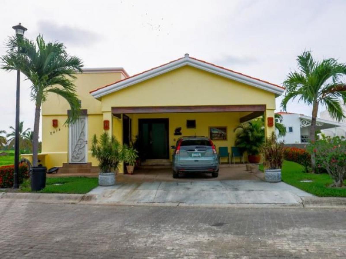 Casa de 3 dormitorios en Sinaloa, Mexico No. 189034