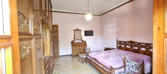 4 rooms Apartment in San Giuseppe Vesuviano, Italy No. 118613 20