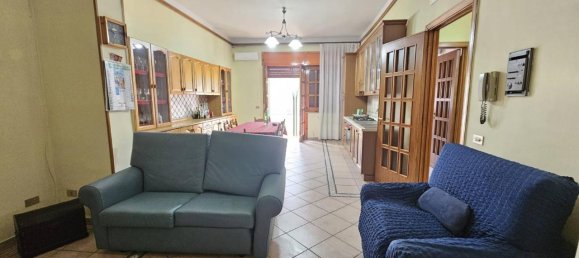 4 rooms Apartment in San Giuseppe Vesuviano, Italy No. 118613 6