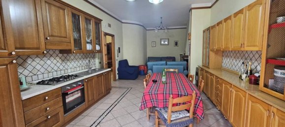 4 rooms Apartment in San Giuseppe Vesuviano, Italy No. 118613 4