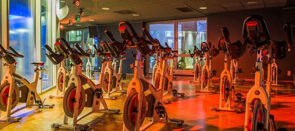 20-salle Bâtiment à Solingen, Germany No. 43198 7