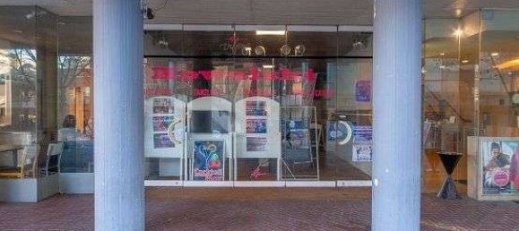 20-salle Bâtiment à Solingen, Germany No. 43198 8