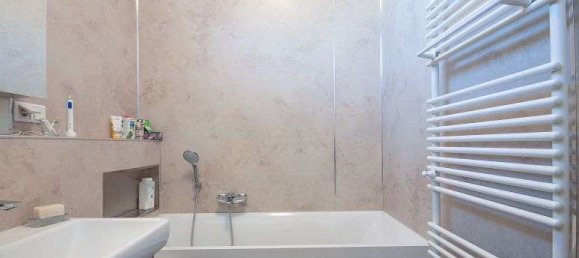 20-salle Bâtiment à Solingen, Germany No. 43198 21