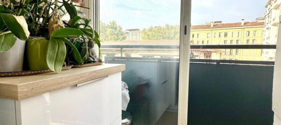 Apartamento de 2 dormitorios en Marseille, France No. 326794 6