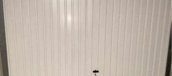  Garage in Calvi, France No. 356044 2