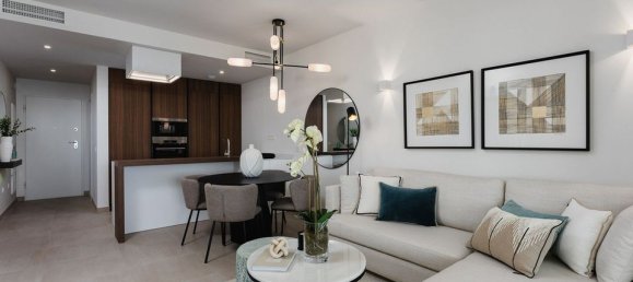 Квартира с 2 спальнями в Фуэнхирола, Испания № 179967 10