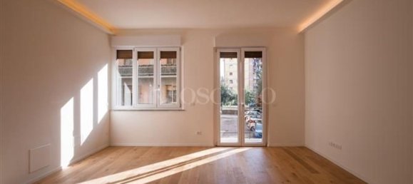4 rooms Apartment in Siena, Italy No. 49669 2
