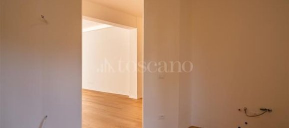 4 rooms Apartment in Siena, Italy No. 49669 5